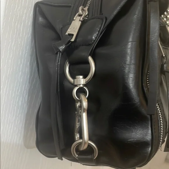 Steve Madden Elegant Black Satchel - Picture 4 of 6